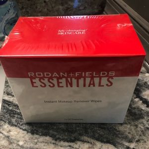 Rodan & Fields Essentials Instant Makeup Remover